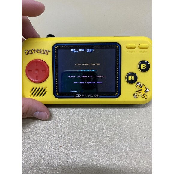 My arcade Pac-Man handheld gaming console set of 2. 1 works 1 DON’T work. - Picture 5 of 16